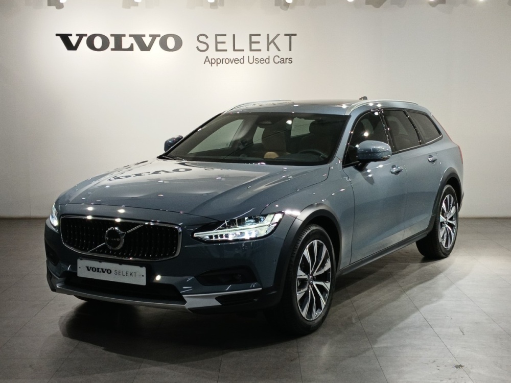 Volvo V90 Cross Country