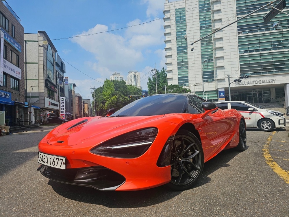 McLaren 720S