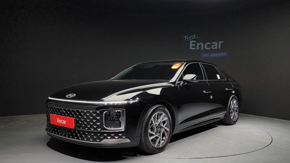 Hyundai Grandeur (GN7)