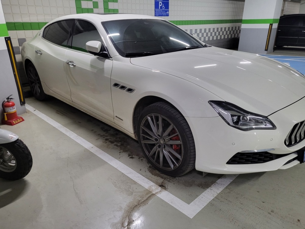 Maserati Quattroporte