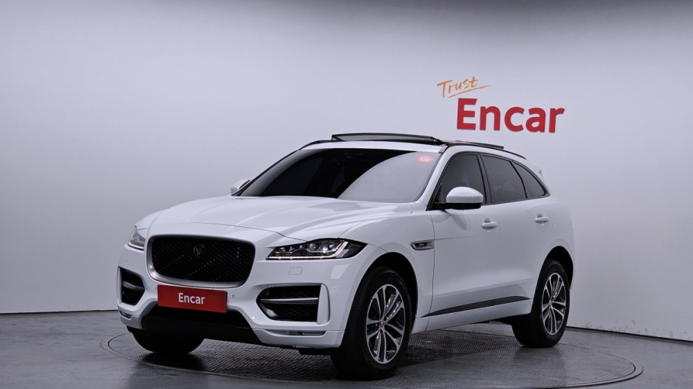 Jaguar F-PACE