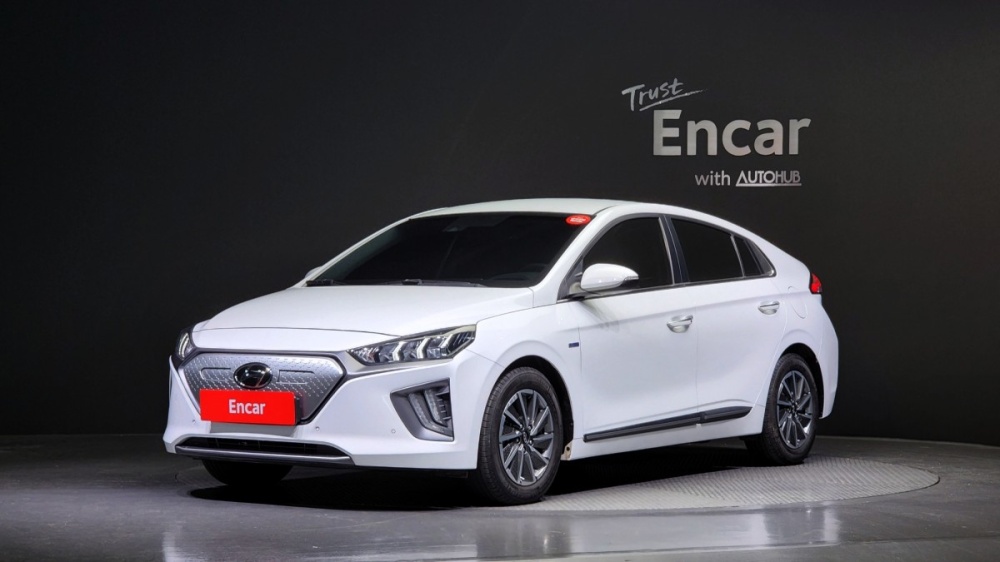 Hyundai The new Ioniq electric