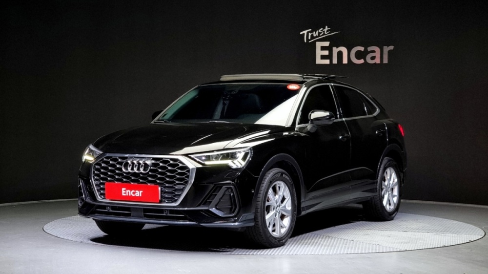 Audi Q3 (F3)