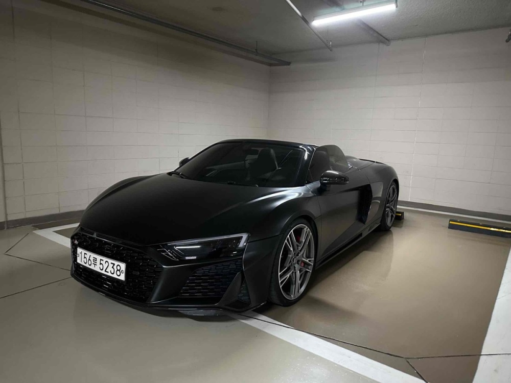 Audi R8 (4S)