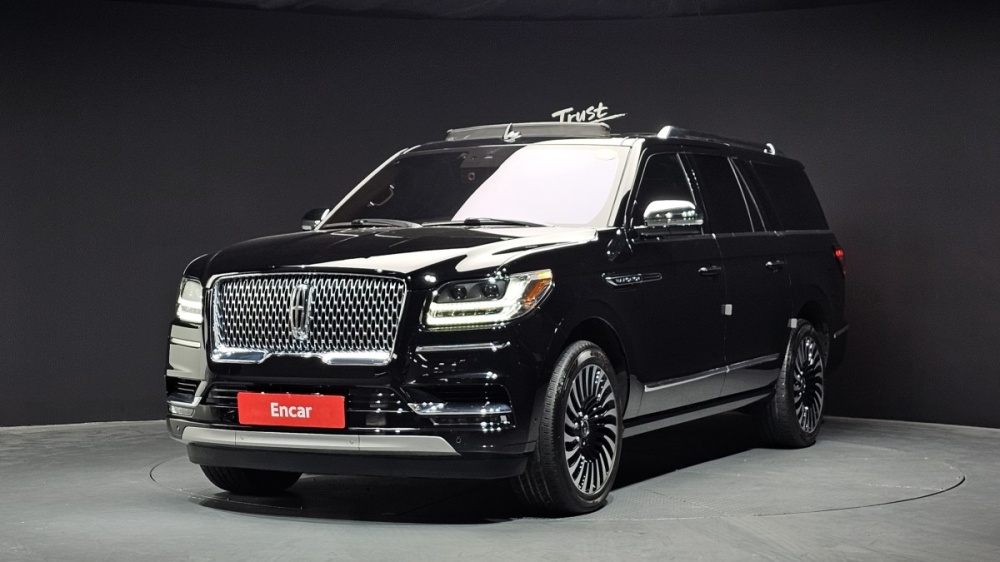 Lincoln Navigator 4th generation