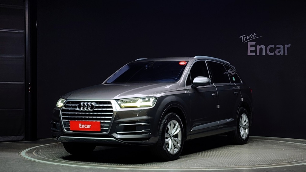 Audi Q7 (4M)