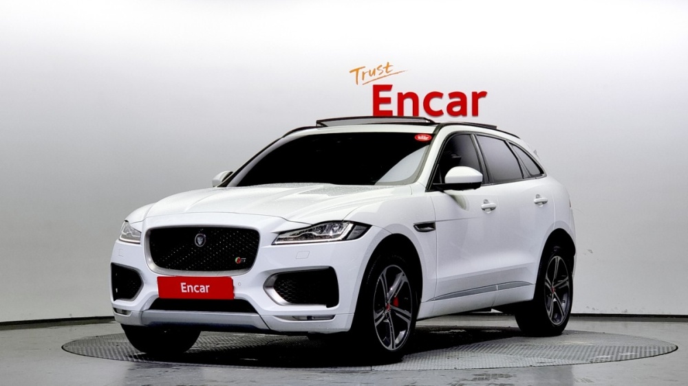 Jaguar F-PACE