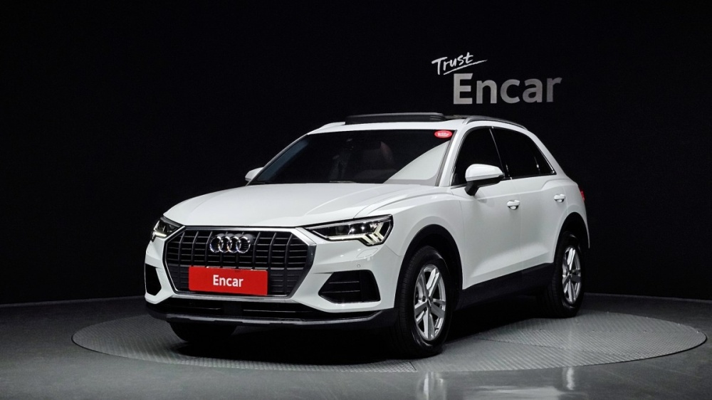 Audi Q3 (F3)