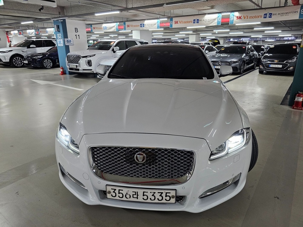 Jaguar All New XJ