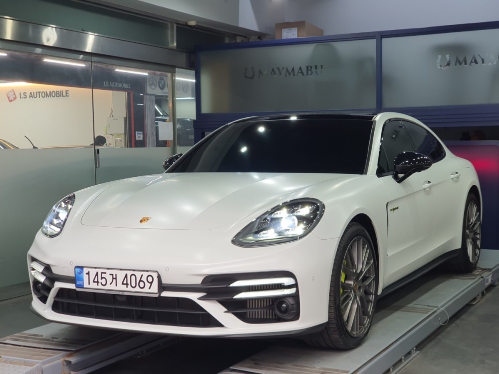 Porsche Panamera (971)