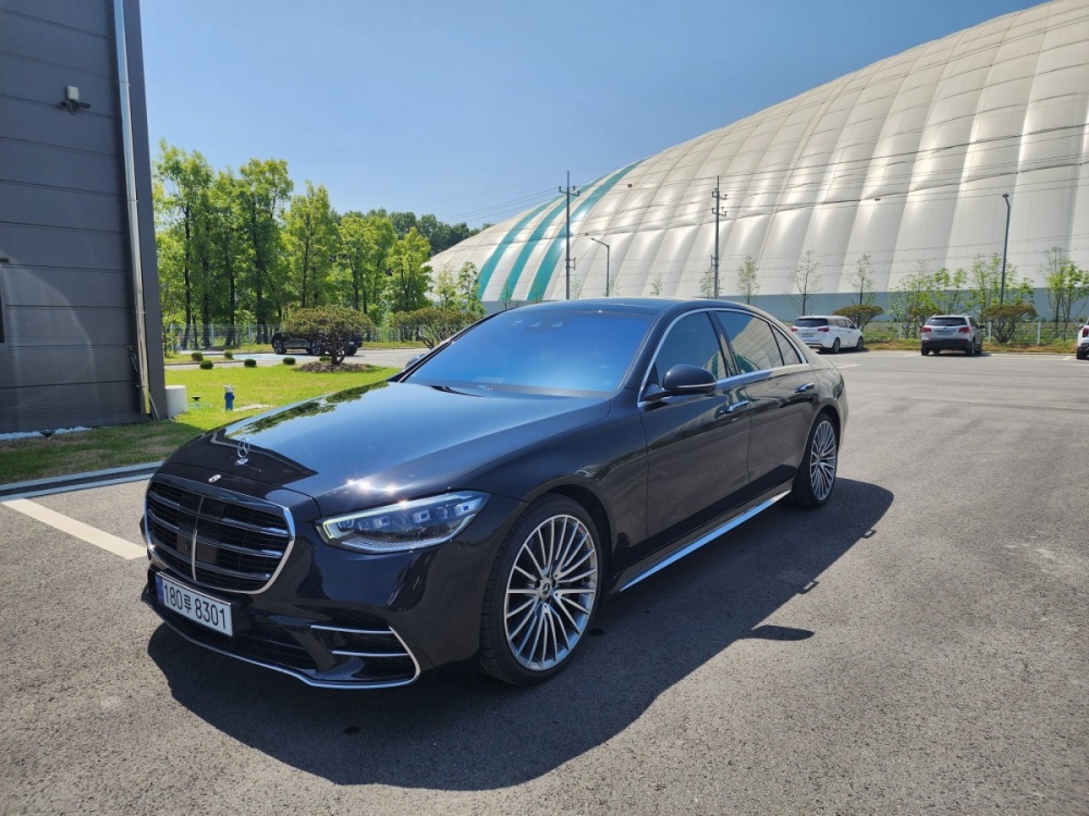 Mercedes-Benz S-Class W223