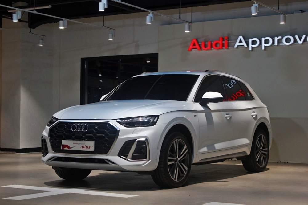 Audi Q5 (FY)