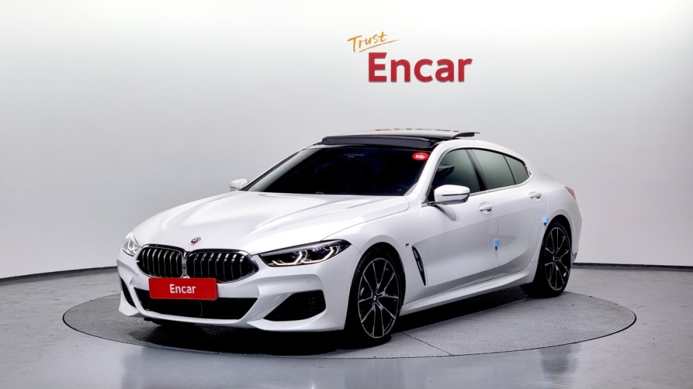 BMW 8 Series (G15)