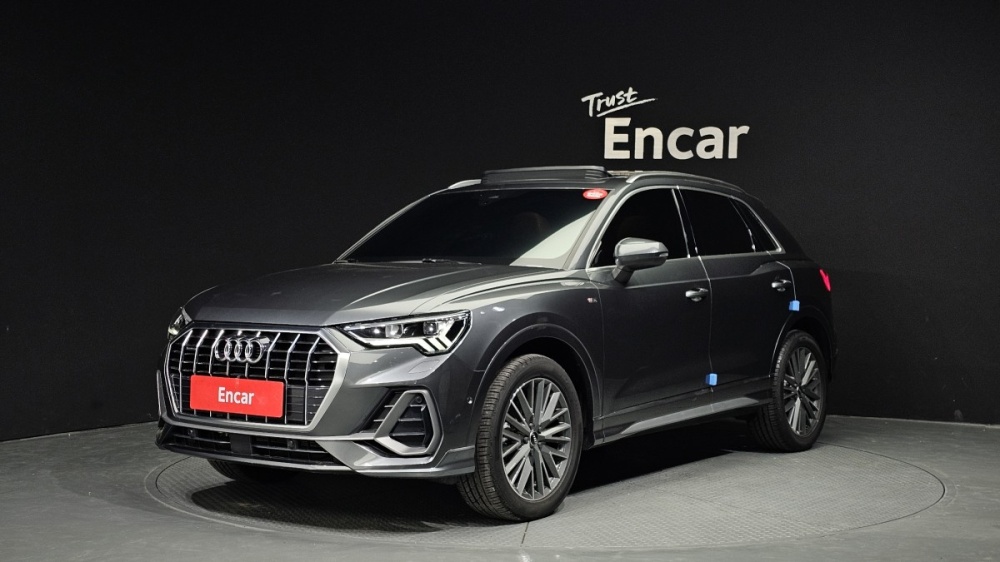 Audi Q3 (F3)