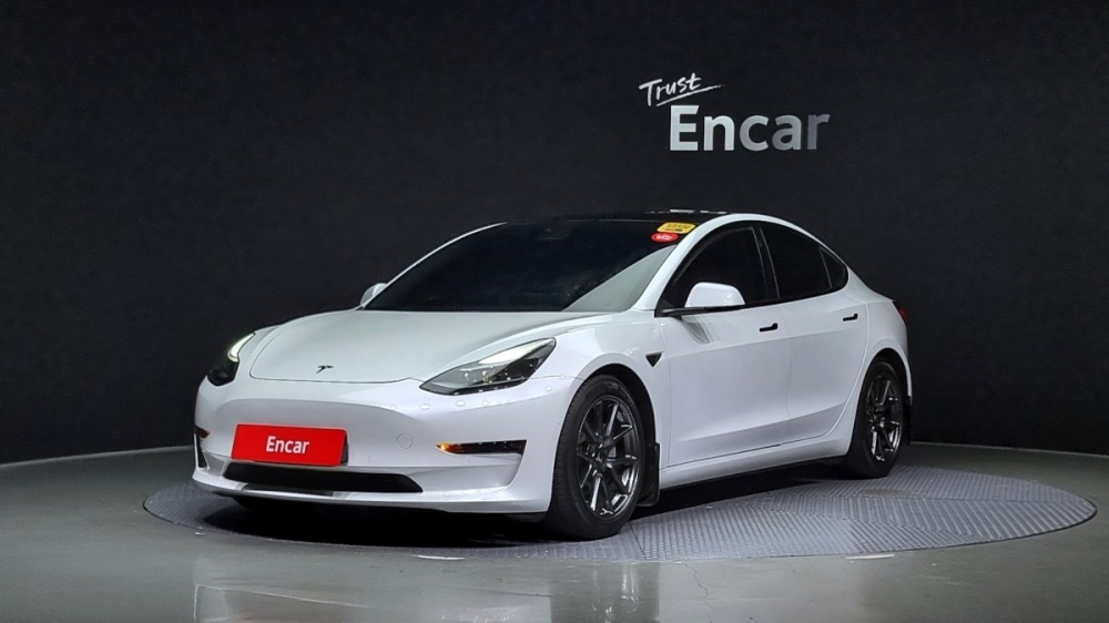 Tesla model 3