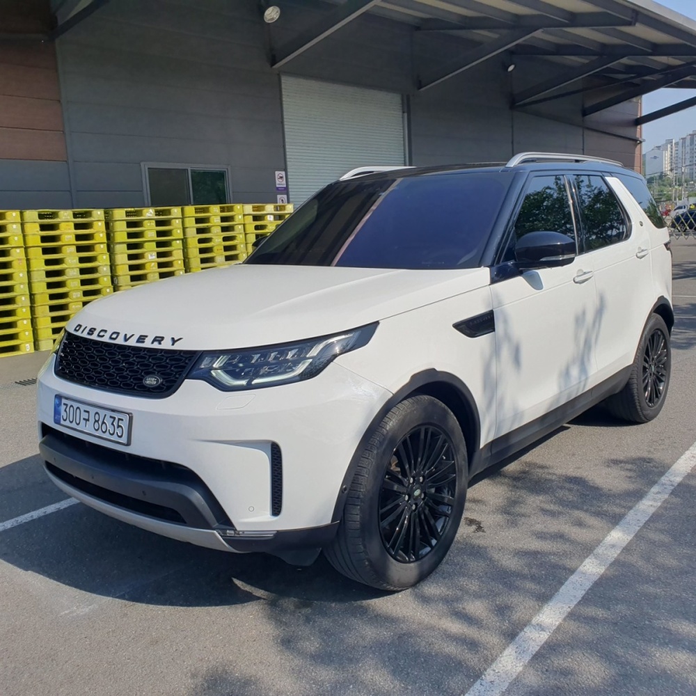 Land rover discovery 5