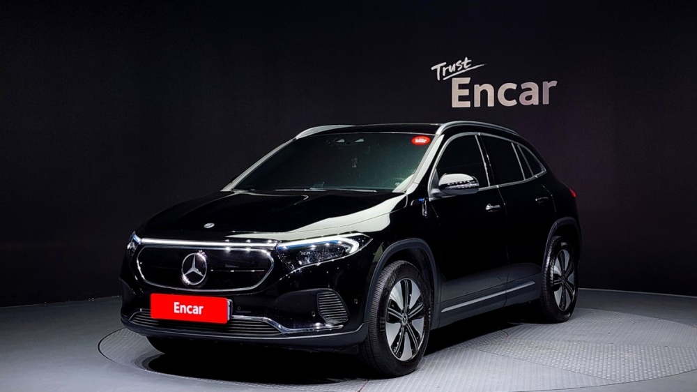 Mercedes-Benz EQA-H243