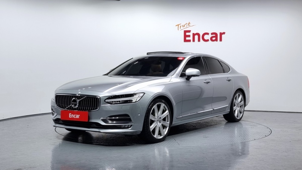 Volvo S90