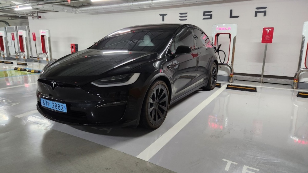 Tesla Model X