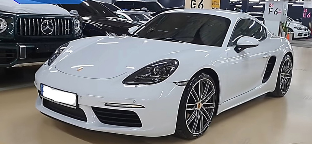 Porsche 718 Cayman