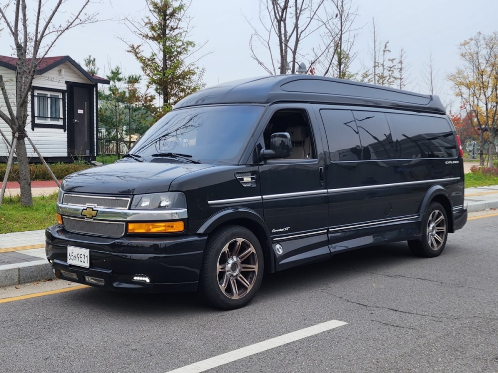 Chevrolet Express Van