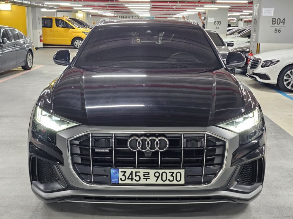 Audi Q8 (4M)