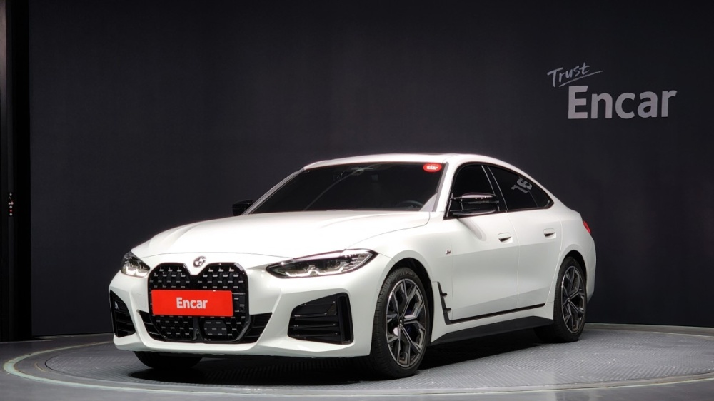 BMW 4 series (G22)