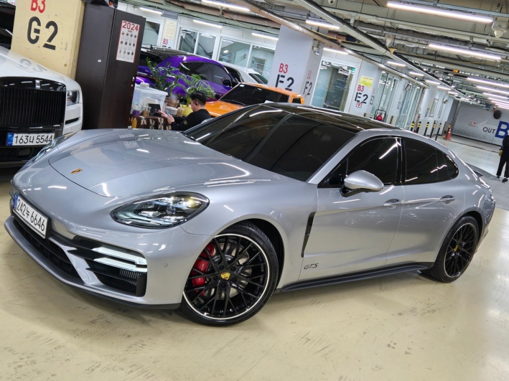 Porsche Panamera (971)