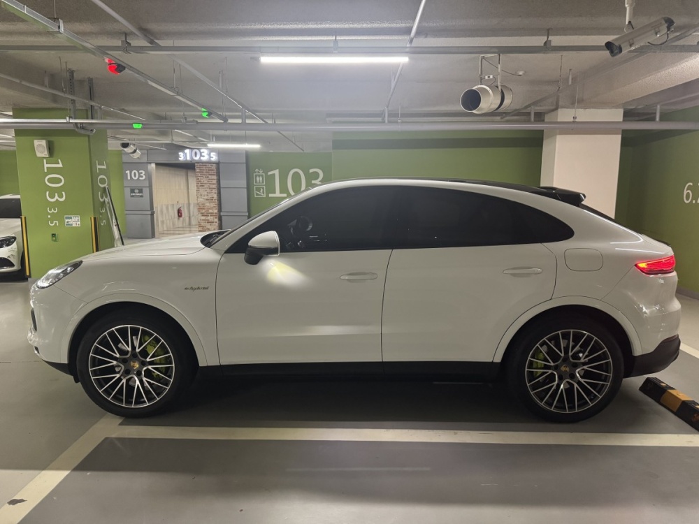 Porsche Cayenne (PO536)