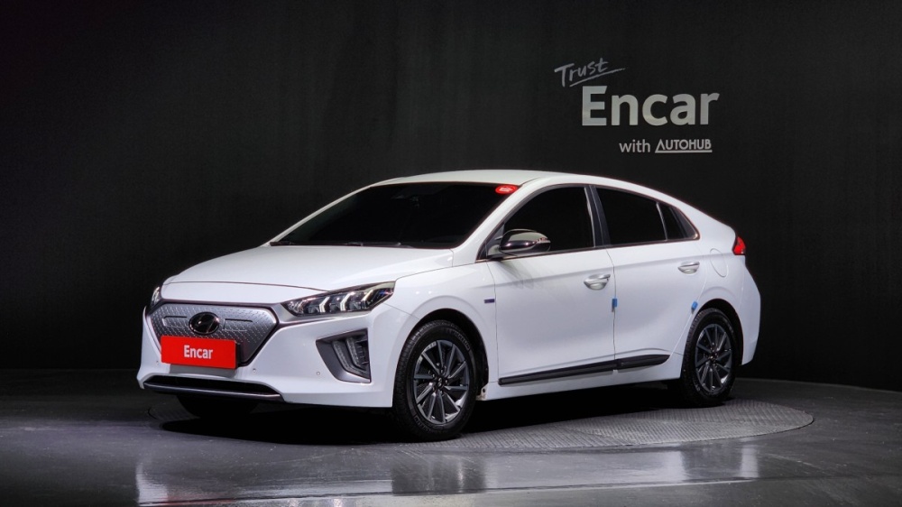 Hyundai The new Ioniq electric