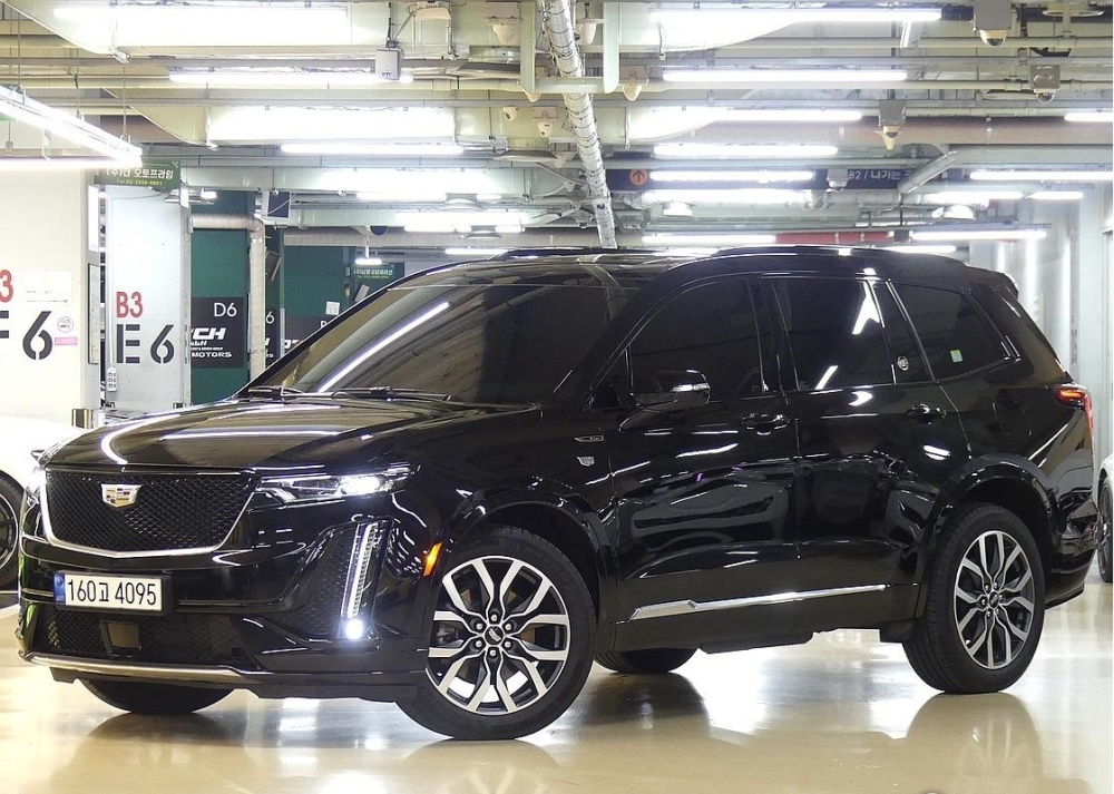 Cadillac XT6