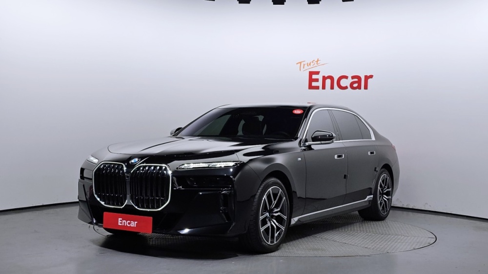 BMW 7 Series (G70)