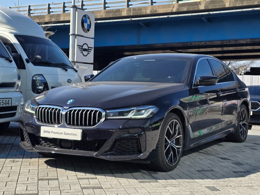 BMW 5 series (G30)