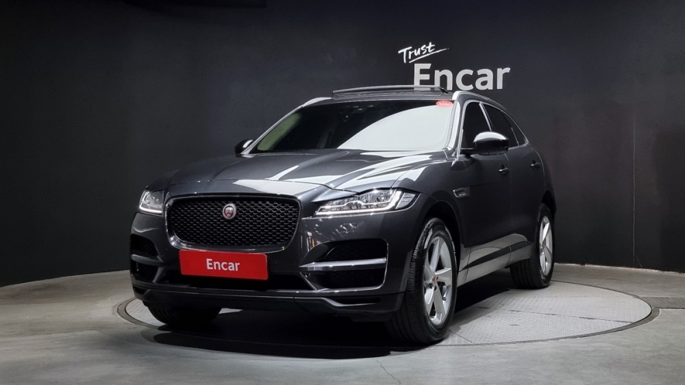 Jaguar F-PACE