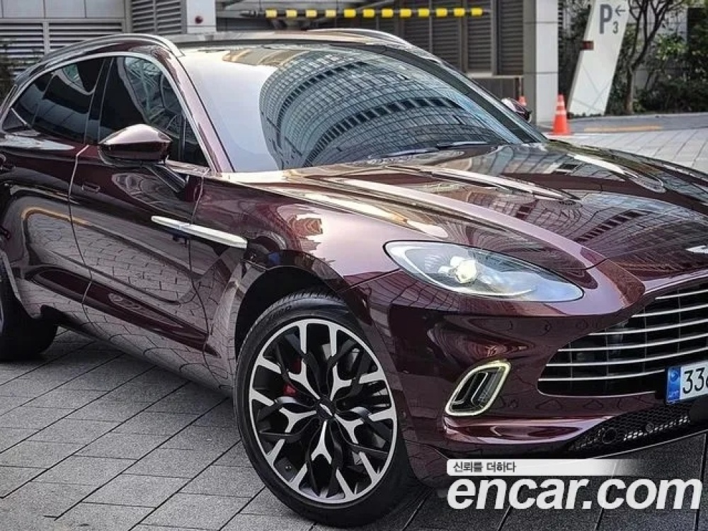 Aston martin DBX