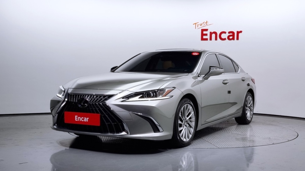 Lexus ES300h 7th generation