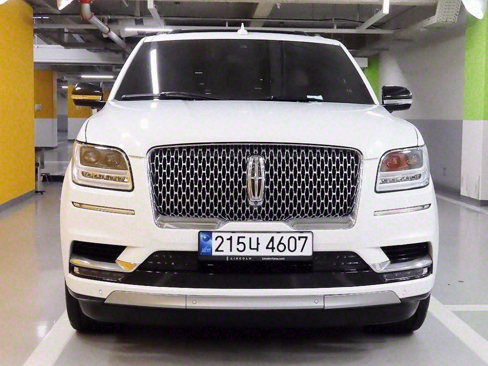 Lincoln Navigator 4th generation