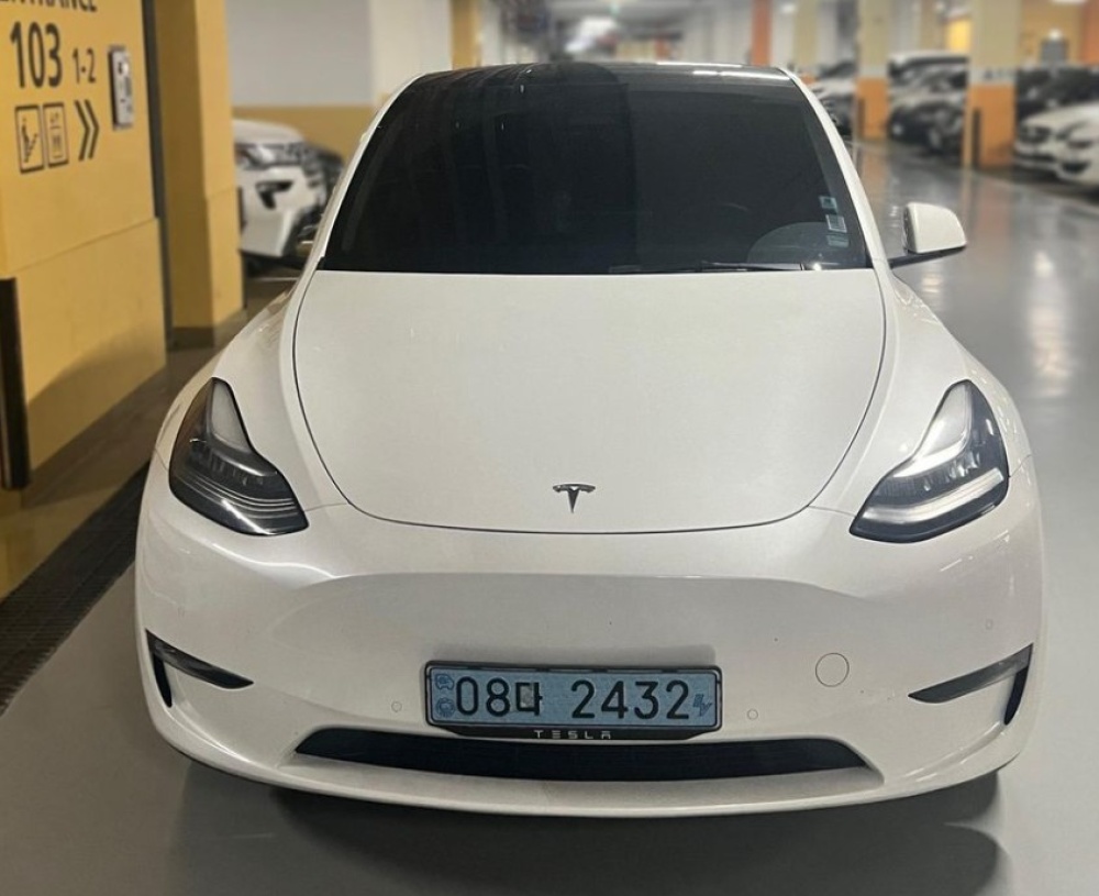 Tesla model Y