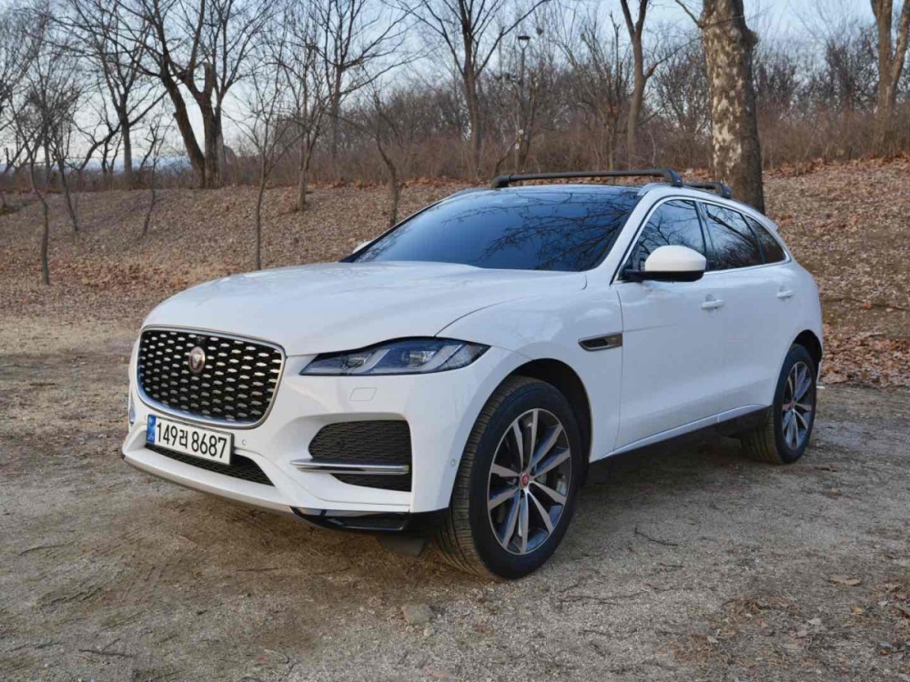 Jaguar F-PACE