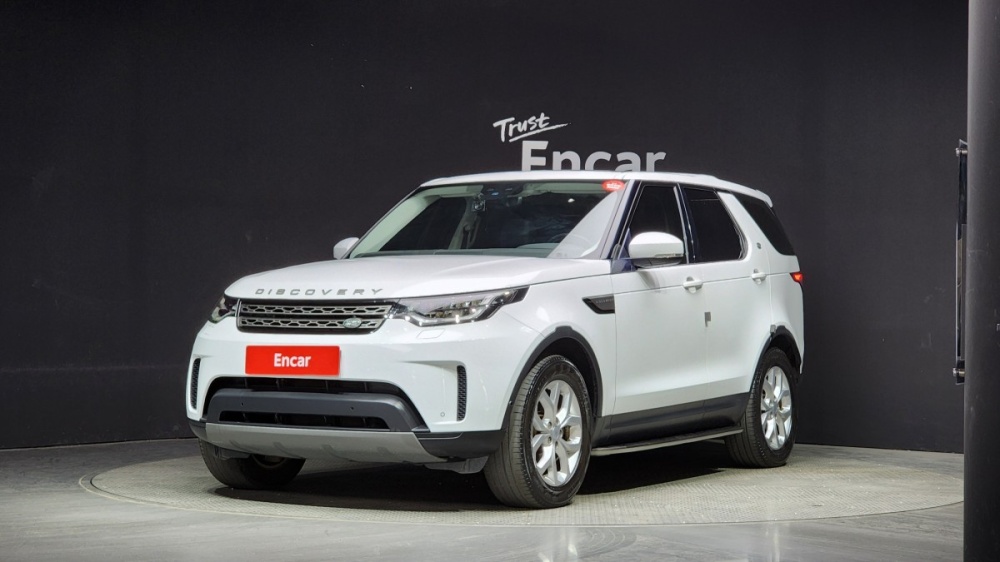 Land rover discovery 5