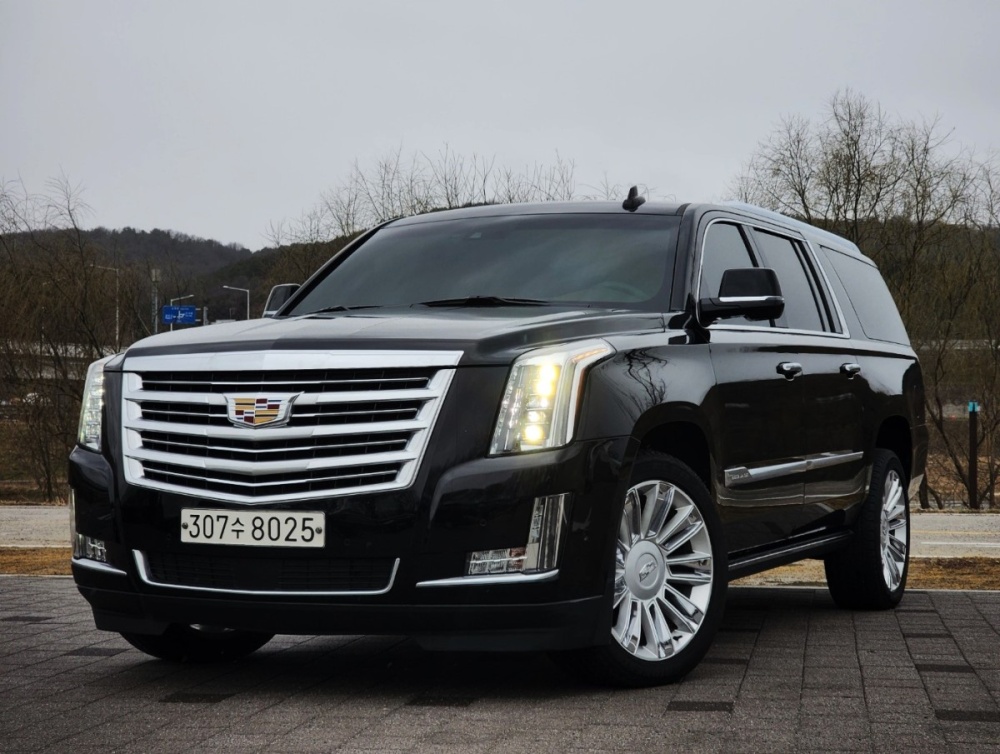 Cadillac escalade