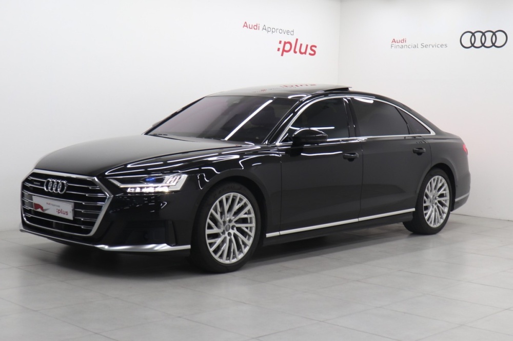 Audi A8 (D5)