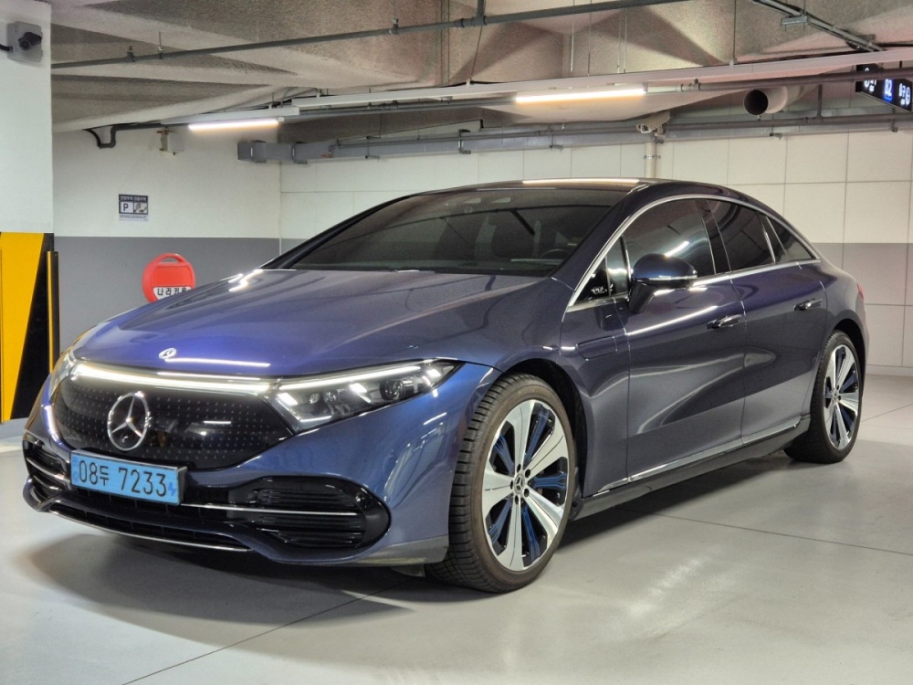 Mercedes-Benz EQS V297