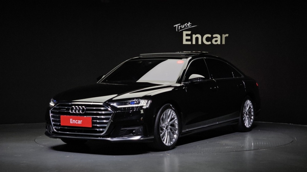 Audi A8 (D5)