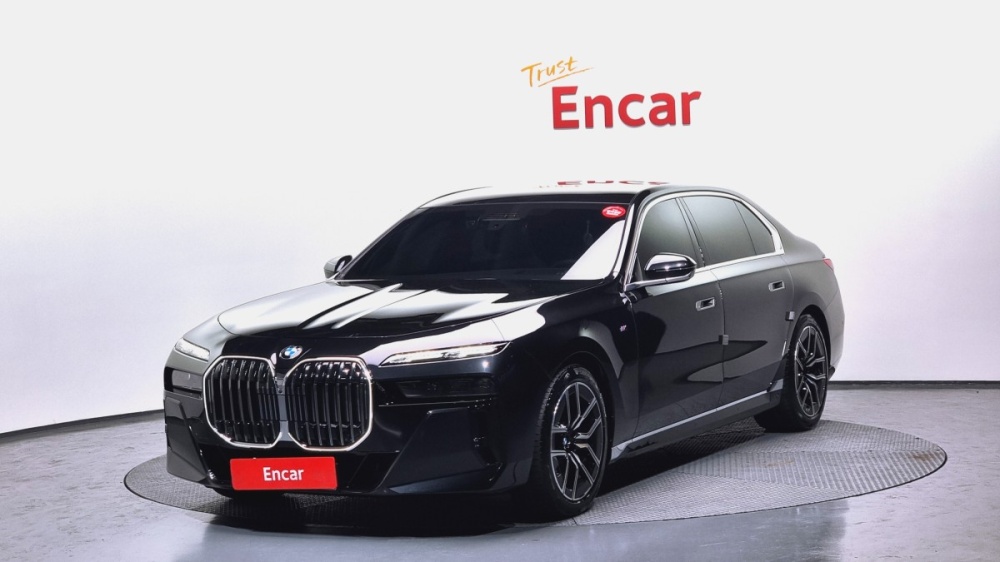 BMW 7 Series (G70)