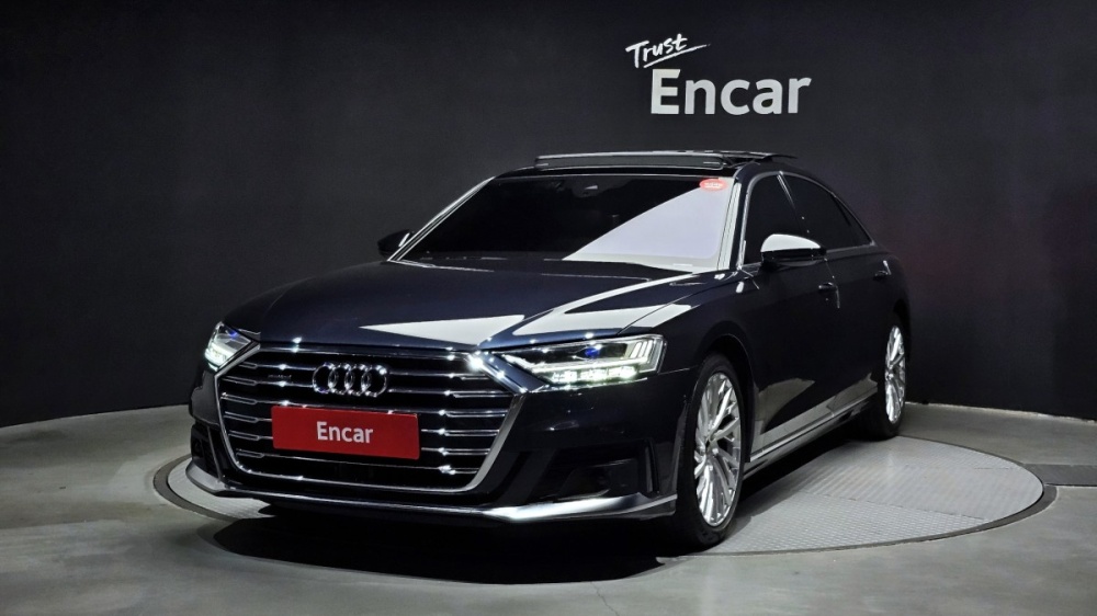 Audi A8 (D5)