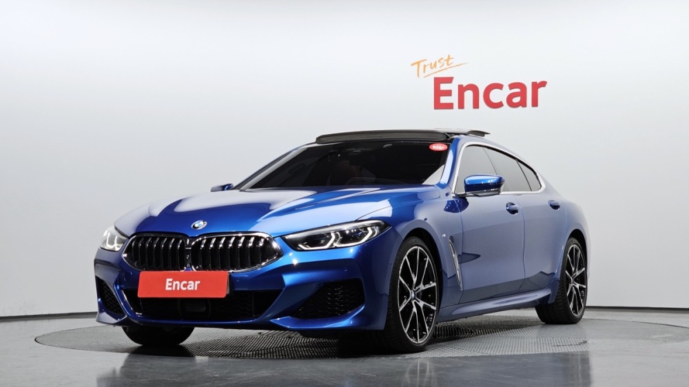 BMW 8 Series (G15)