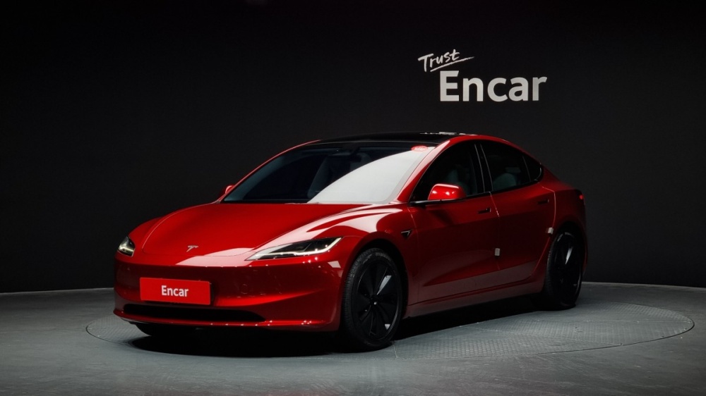 Tesla model 3