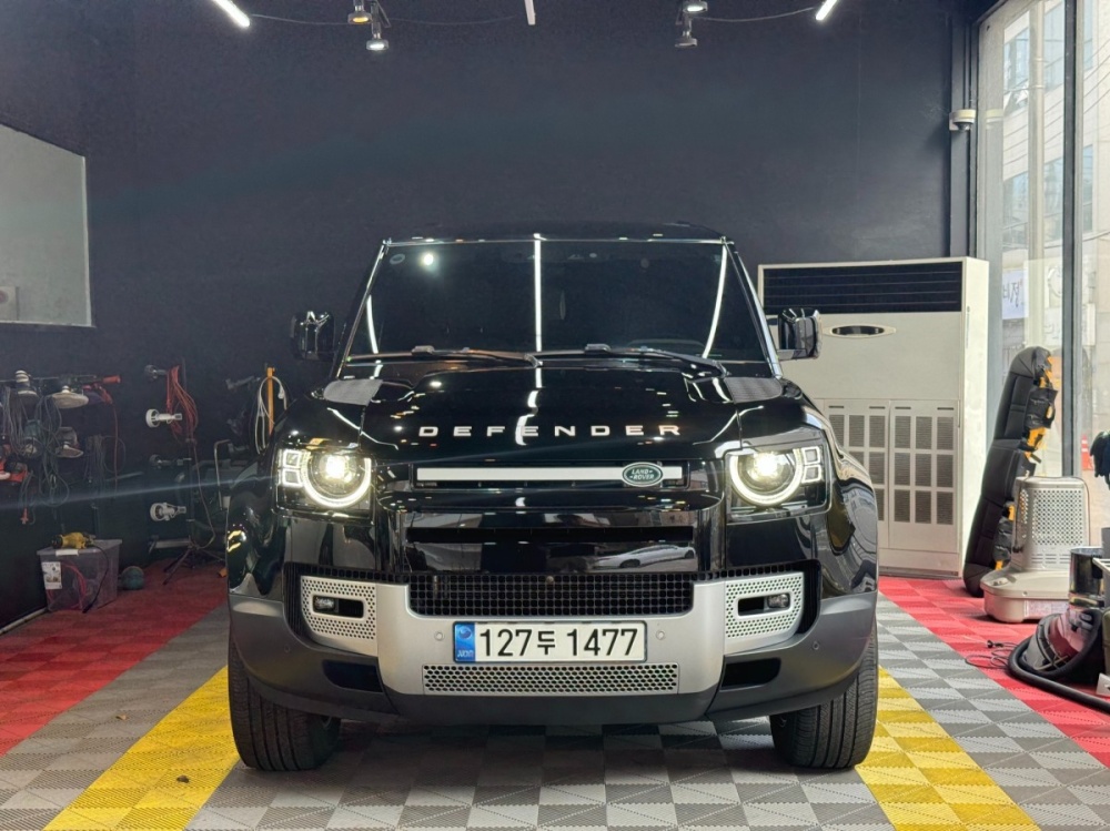 Land rover Defender (L663)