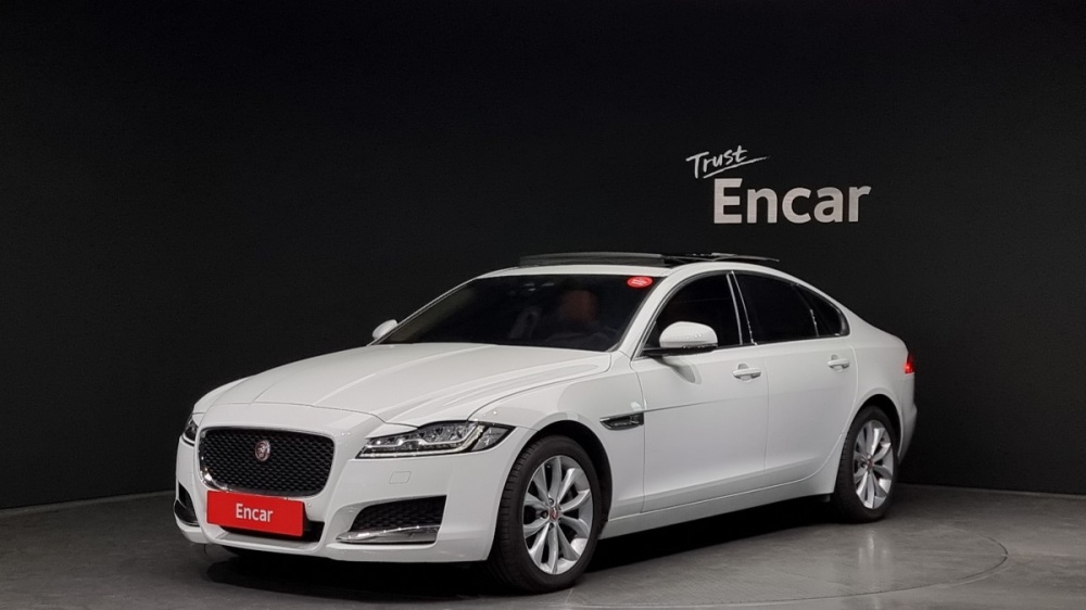 Jaguar XF (X260)